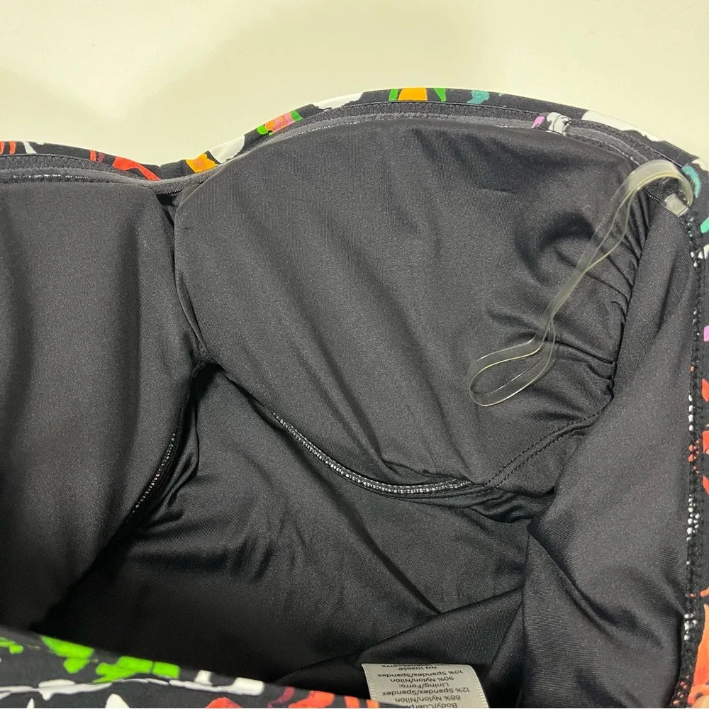 Anne Cole Twist Front Shirred One Piece Petaly Paisley print, size Medium - Picture 5 of 7